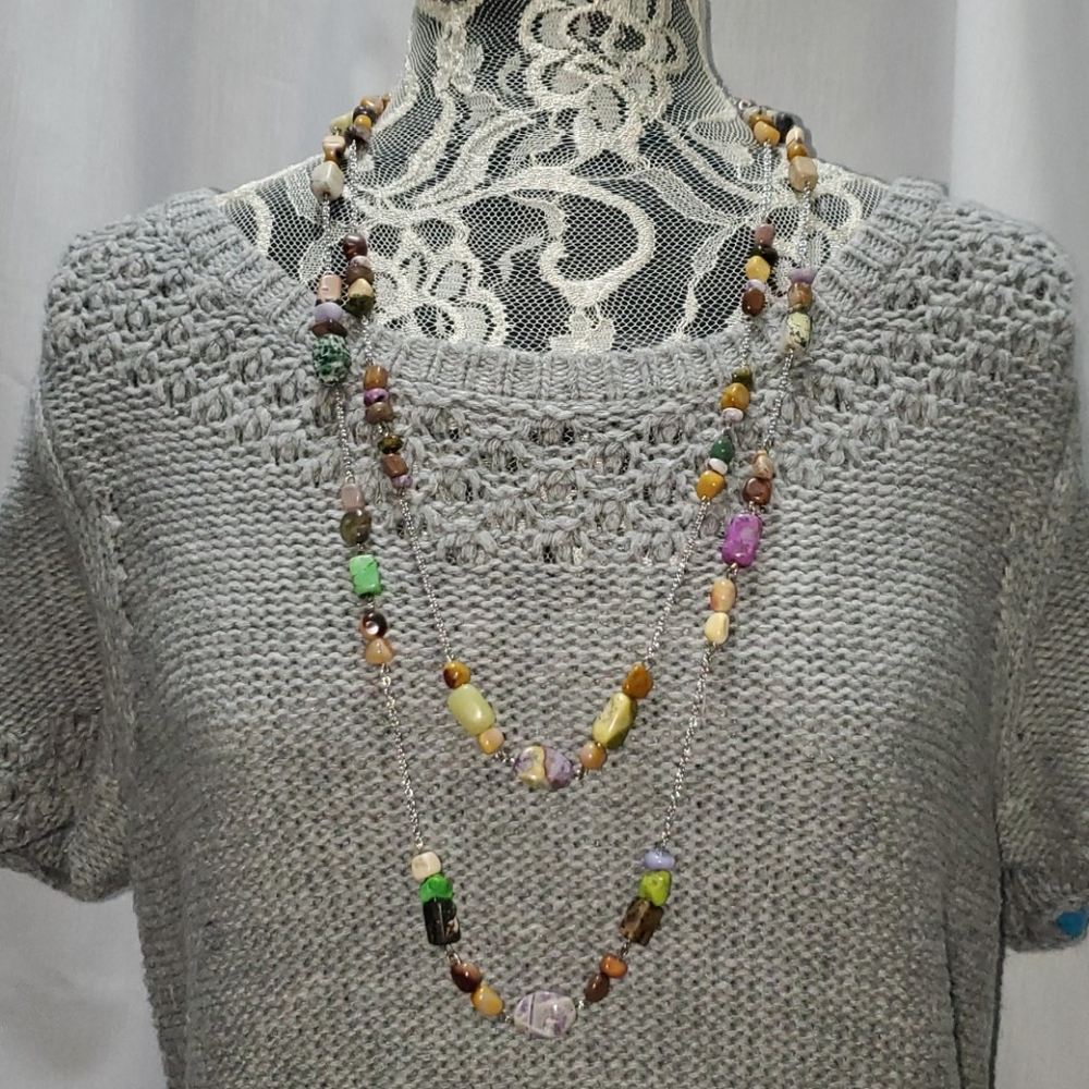 Handmade colored stone necklace.